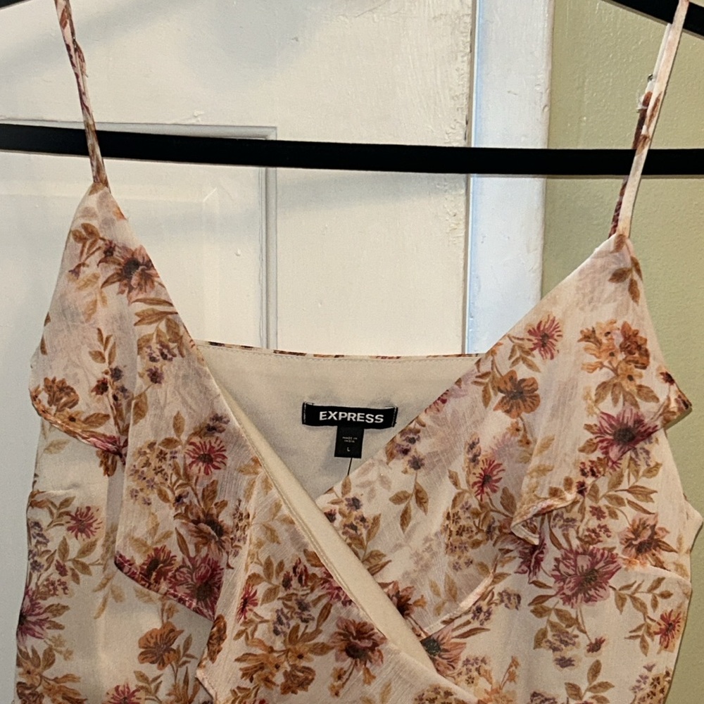 Express Romper - Picture 2 of 15